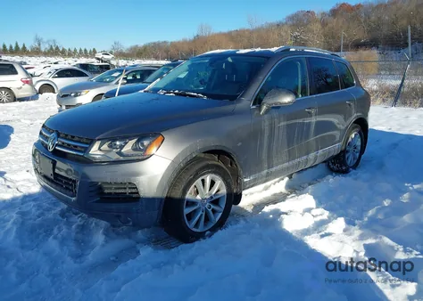 2012 Volkswagen Touareg Vr6 Sport z USA, uszkodzony, nr VIN WVGEF9BP3CD005804